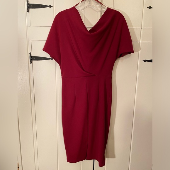 Alexia Amdor Women's Olivia Draped Sheath Dress. Crimson, Knee Length. Size S. - Picture 6 of 10